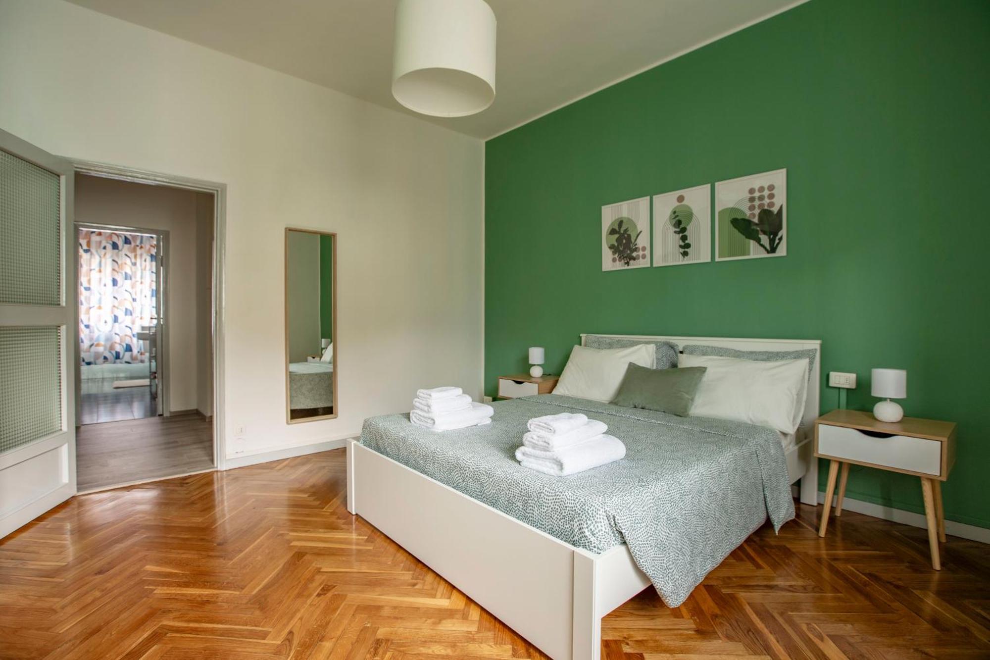 Apartment Lake-near Historic Center *